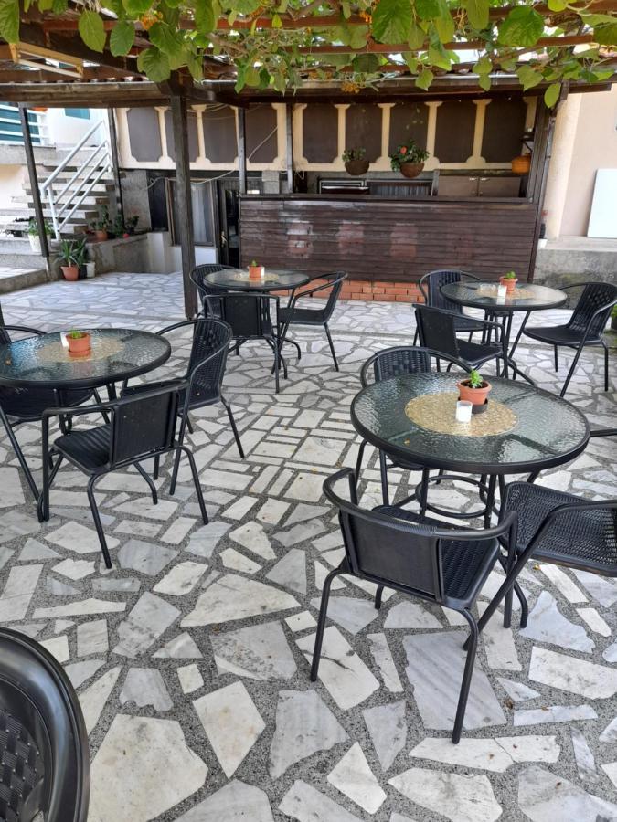 Bato Rooms Peštani 外观 照片